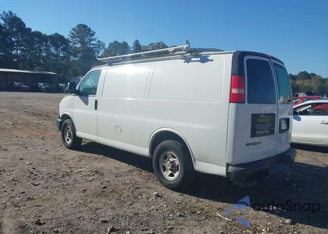 2008 Chevrolet Express Work Van из США, поврежденный, VIN 1GCFG15X781119235